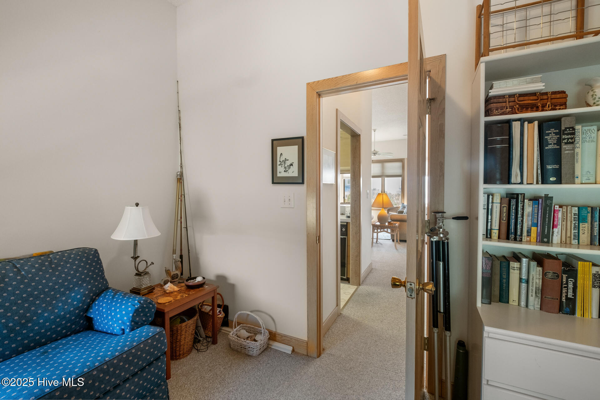 20 Laughing Gull Trail