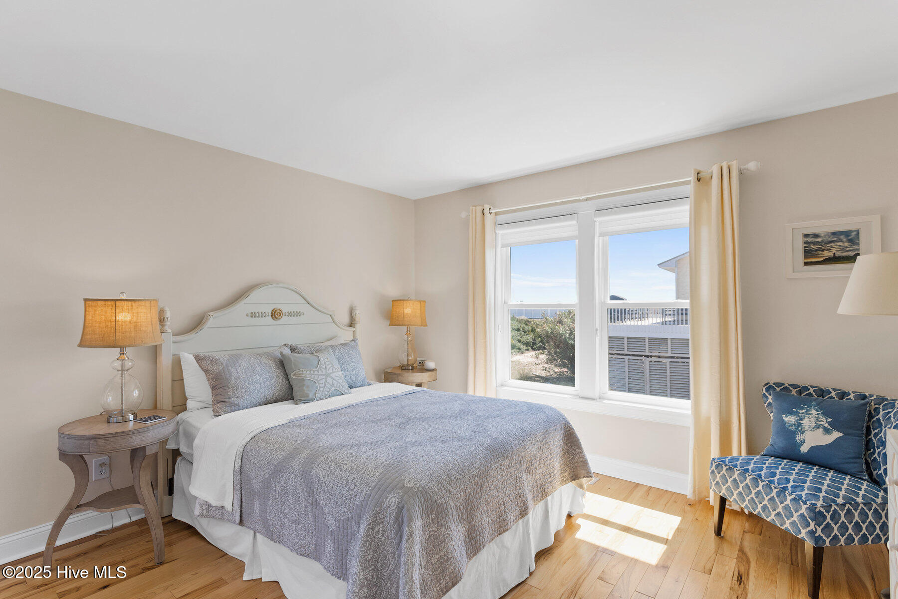 229 W Bald Head Wynd