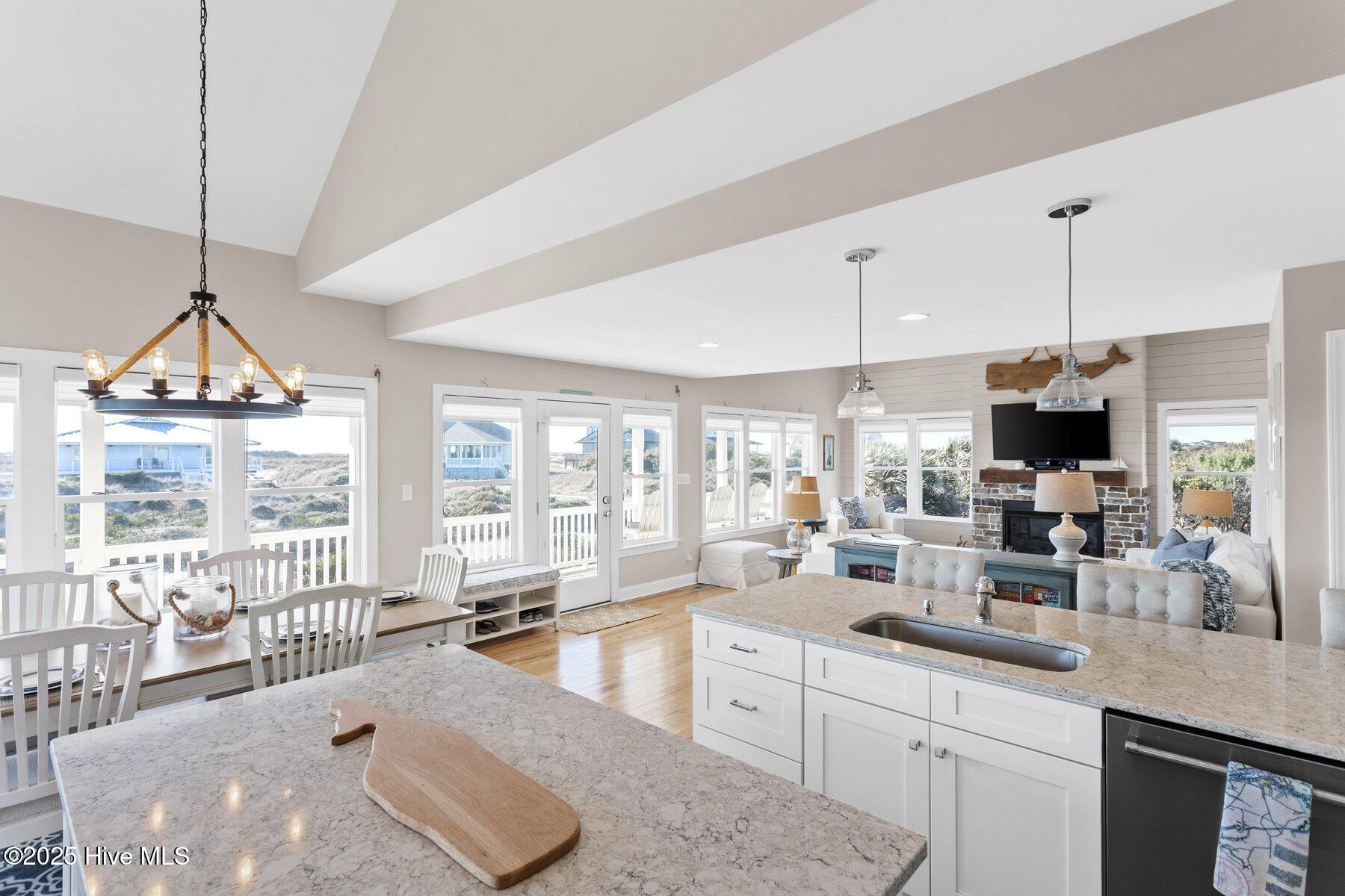 229 W Bald Head Wynd