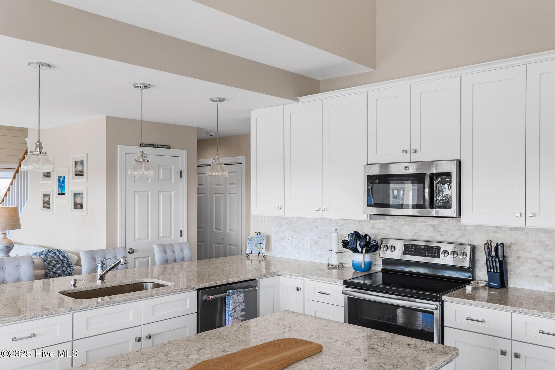 229 W Bald Head Wynd