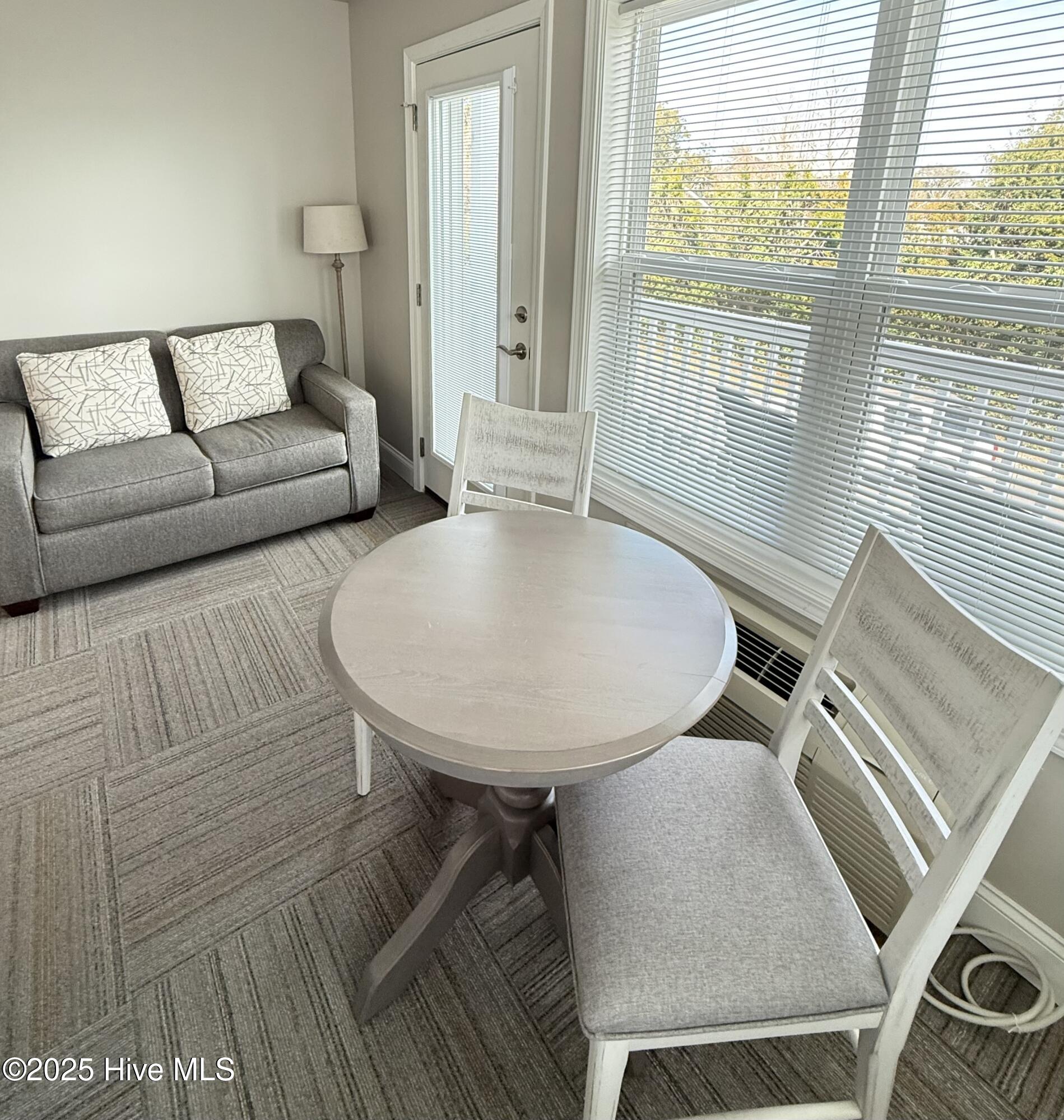 702 E Moore Street, # 202