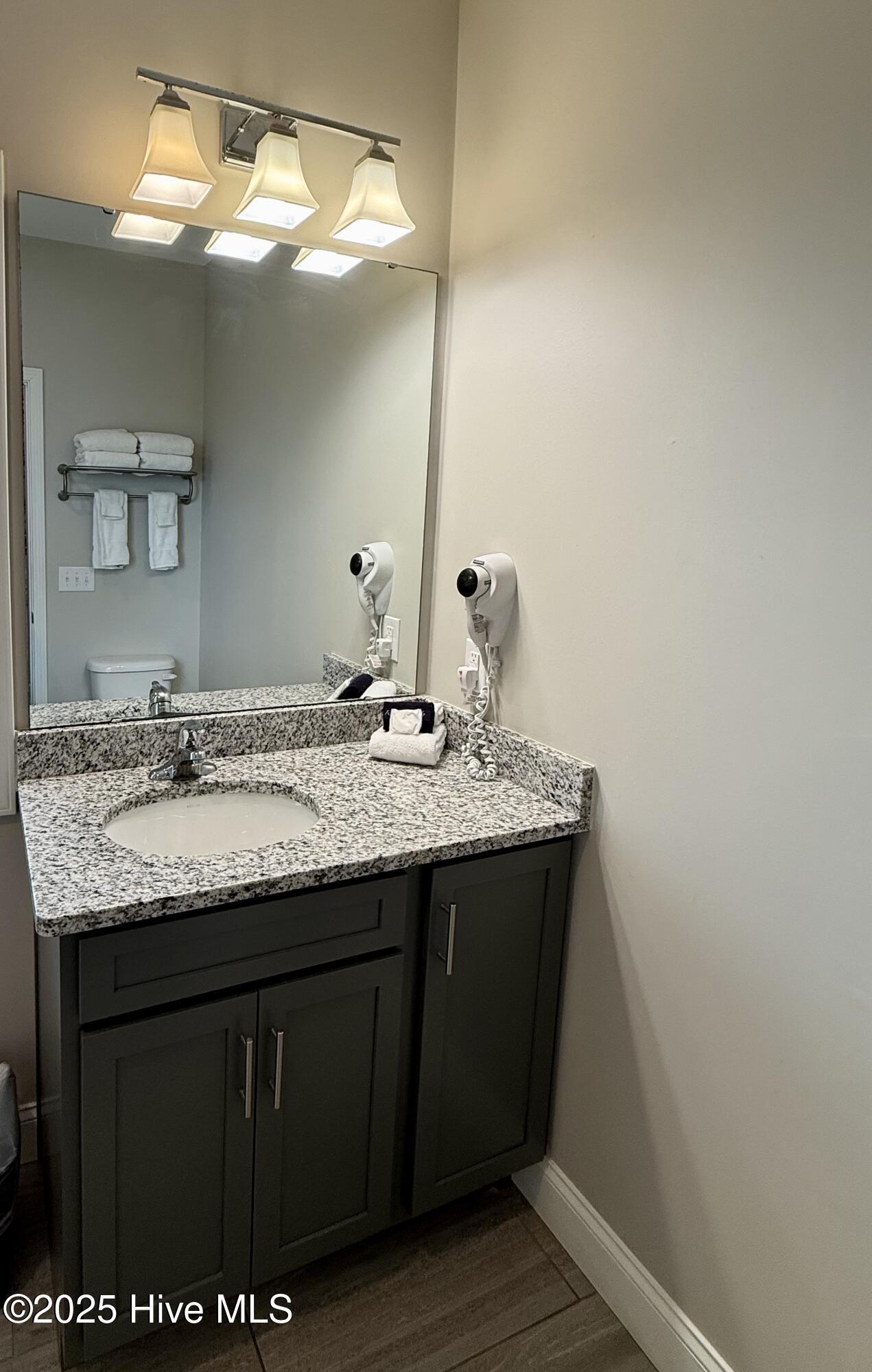 702 E Moore Street, # 202