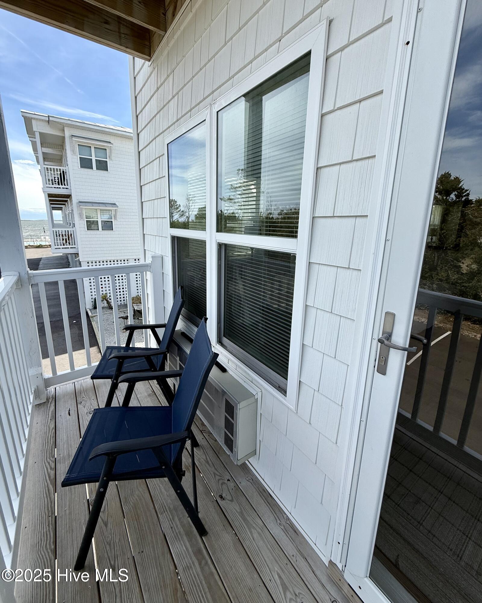 702 E Moore Street, # 202