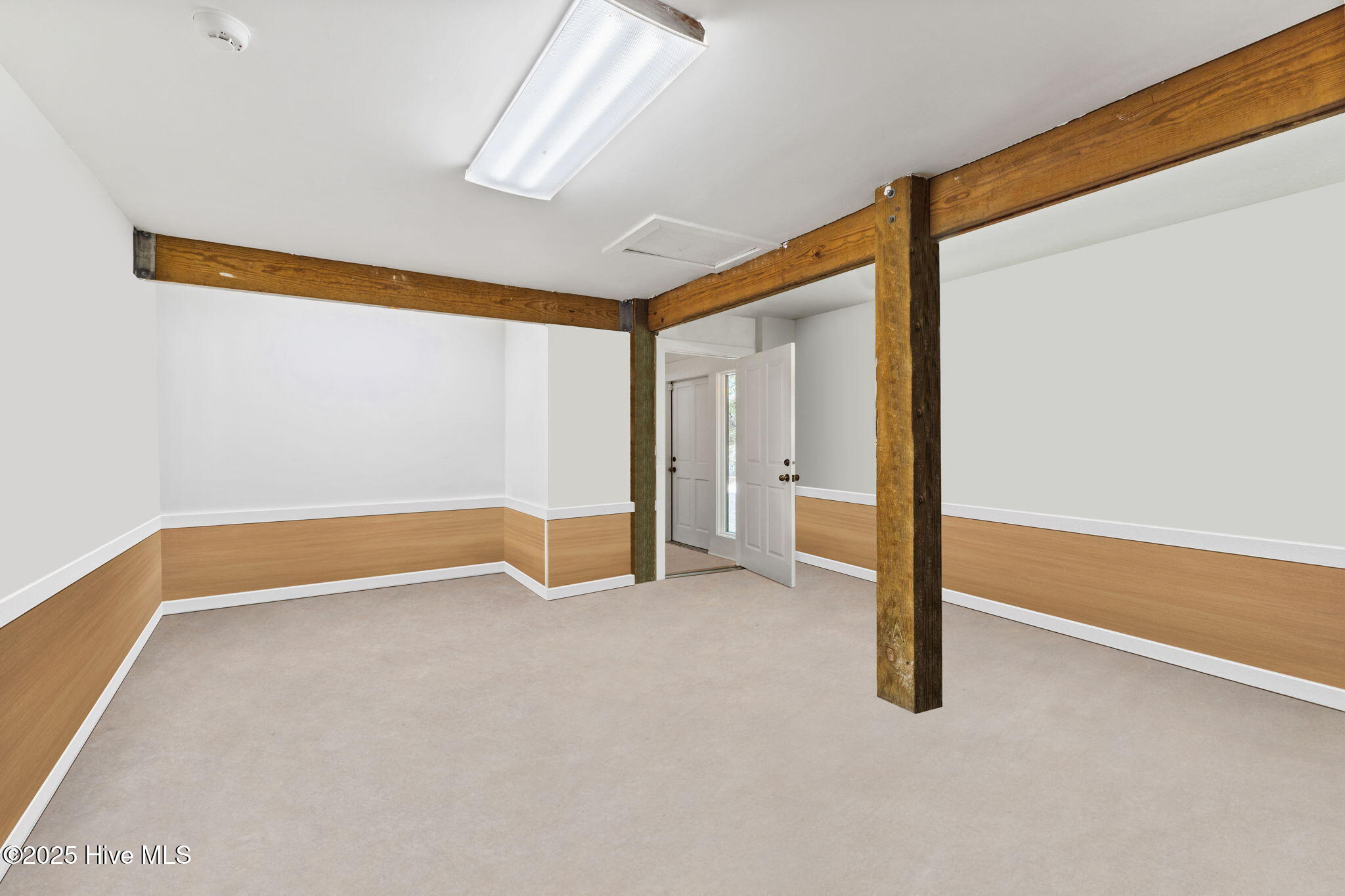 30 Three Flipper Trail