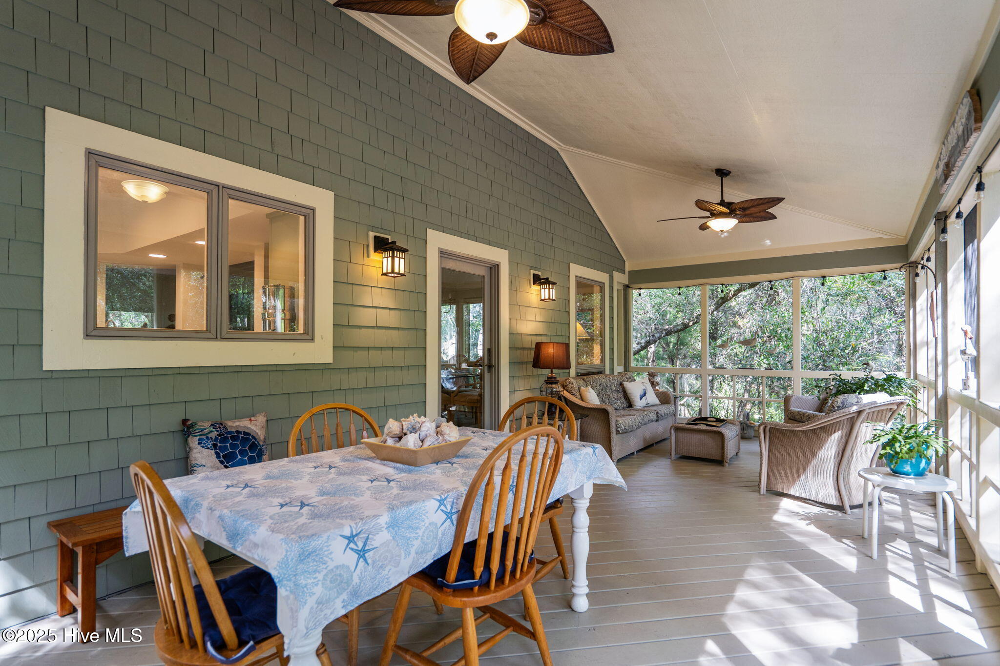 30 Three Flipper Trail