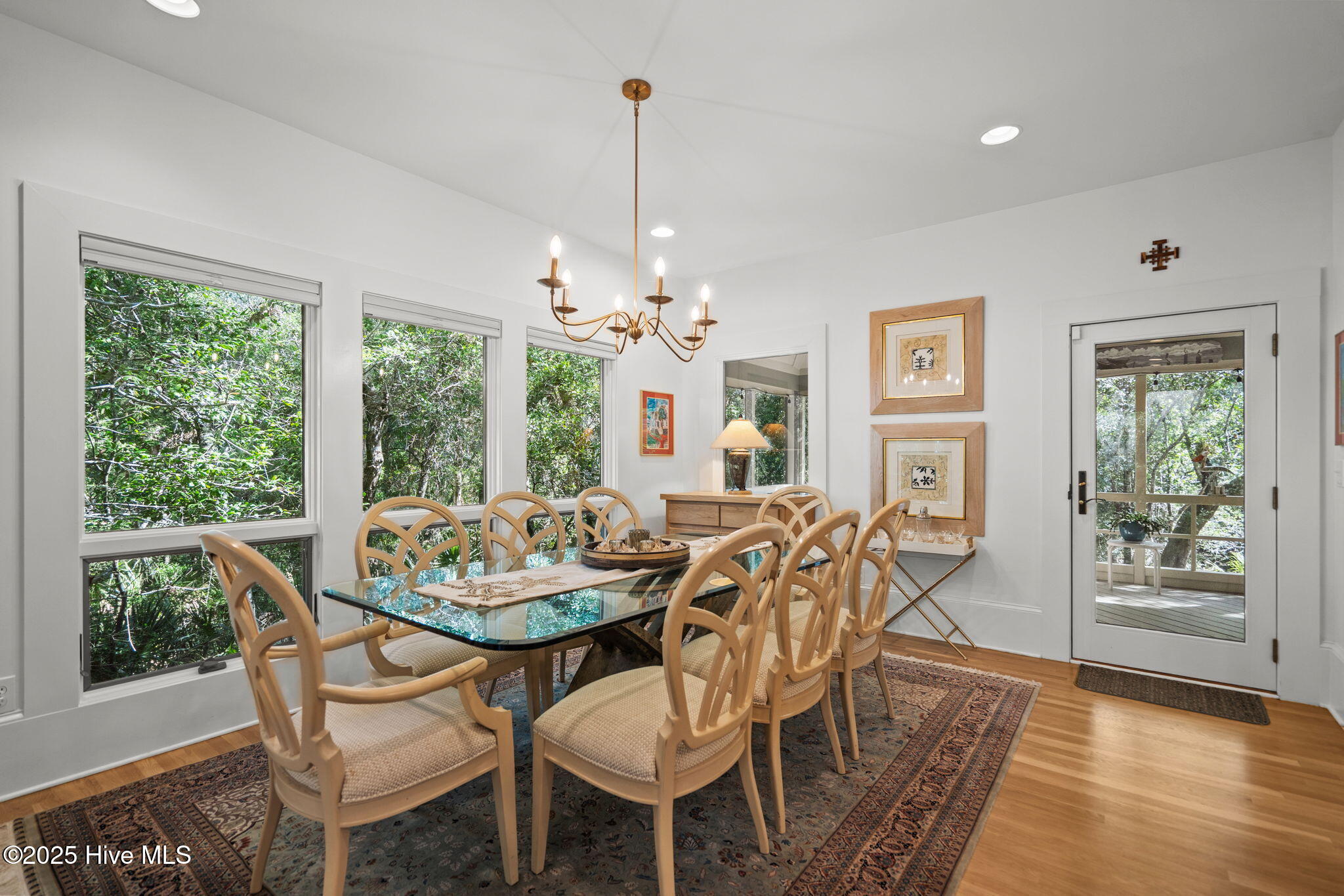 30 Three Flipper Trail