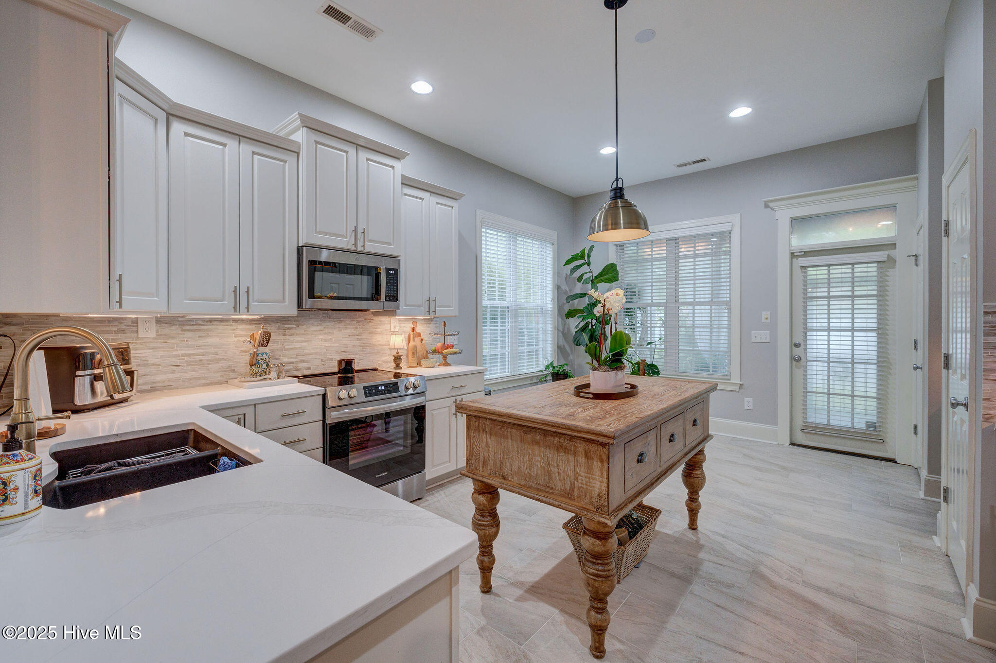 1307 Kingfisher Court