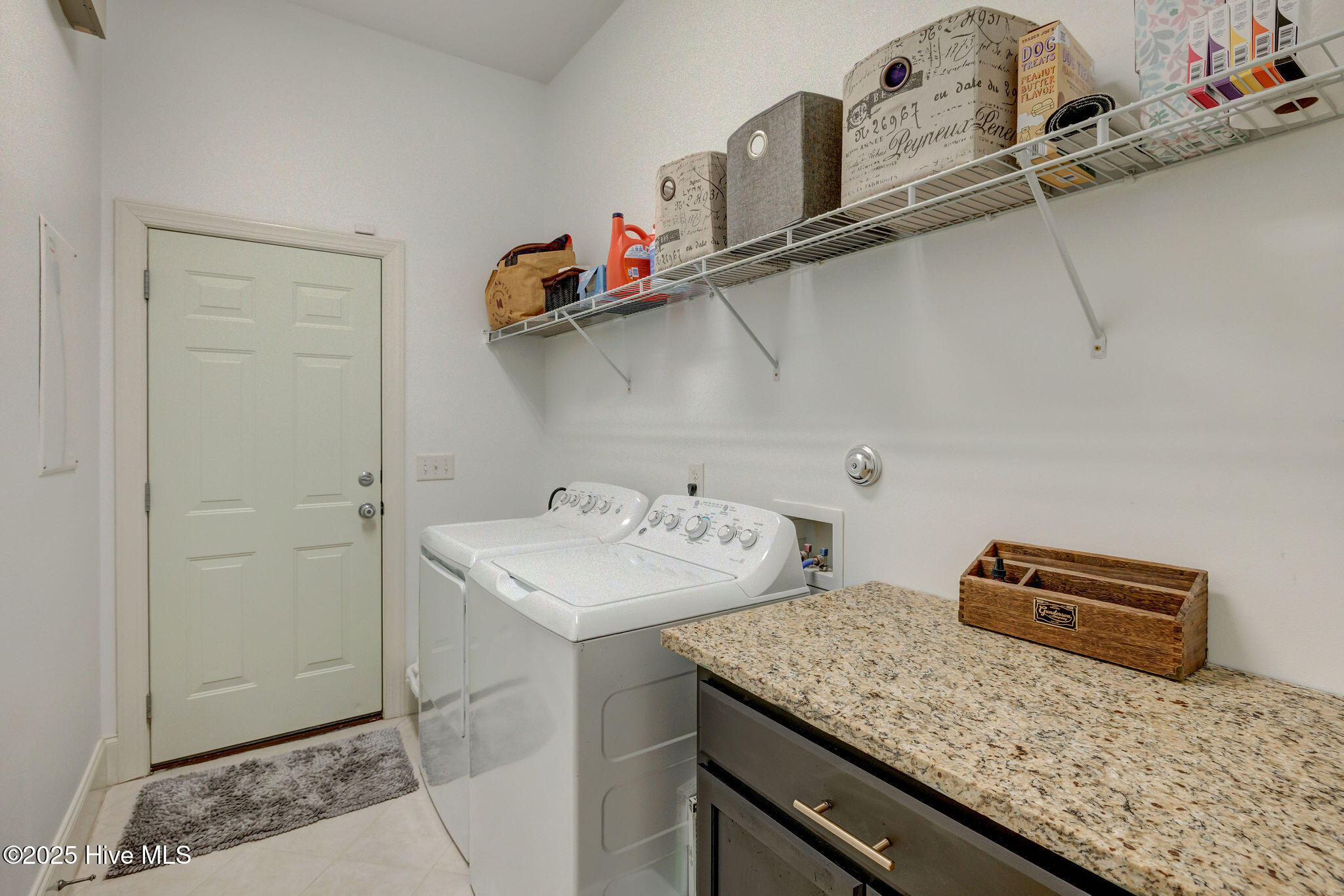 1307 Kingfisher Court