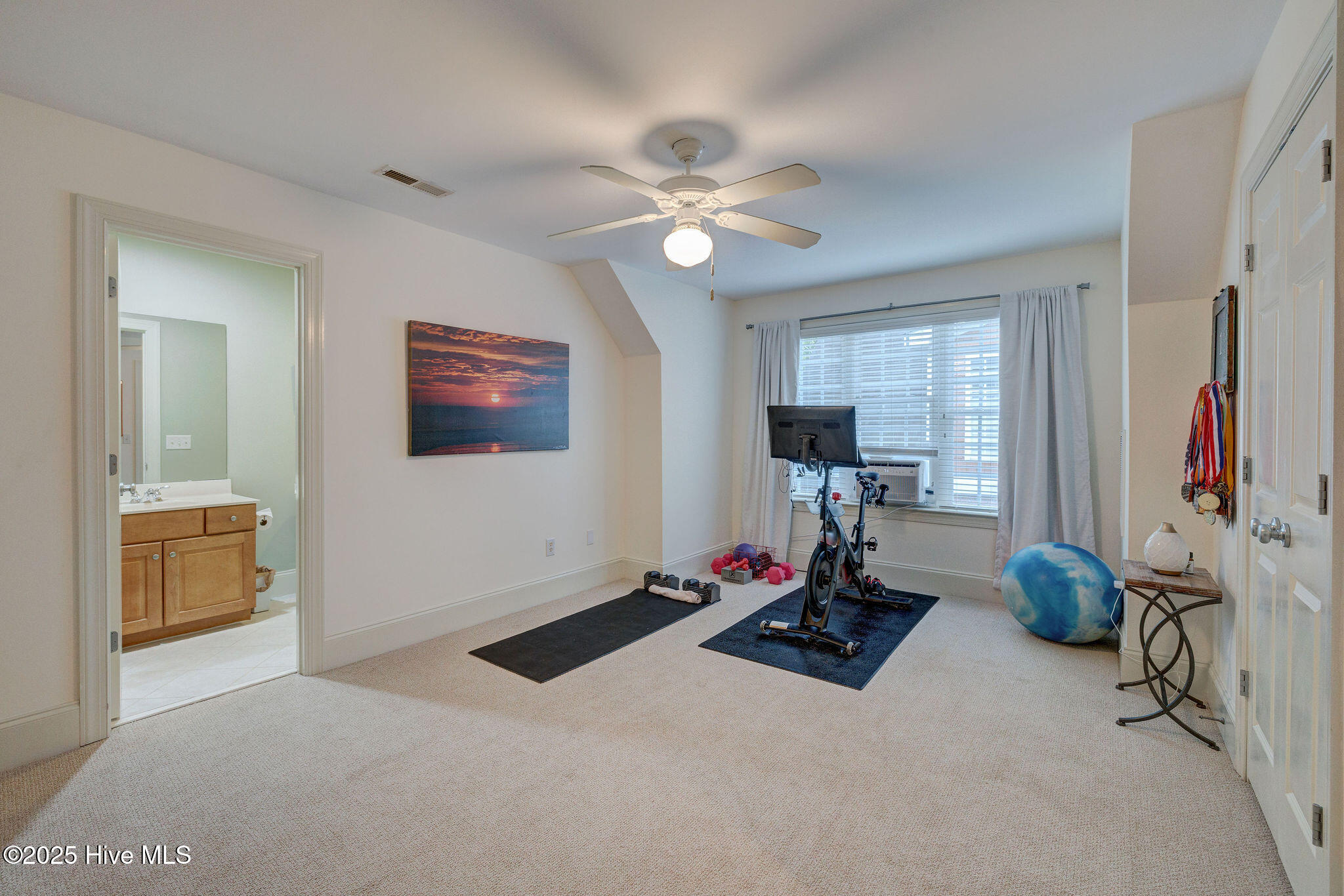 1307 Kingfisher Court