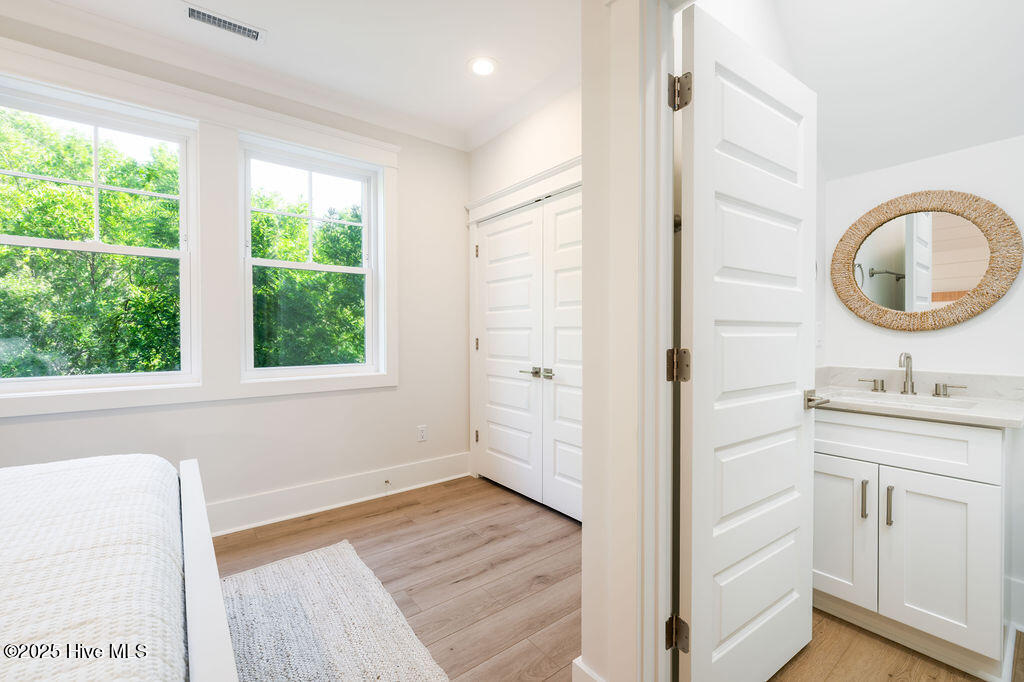 536 Chicamacomico Way