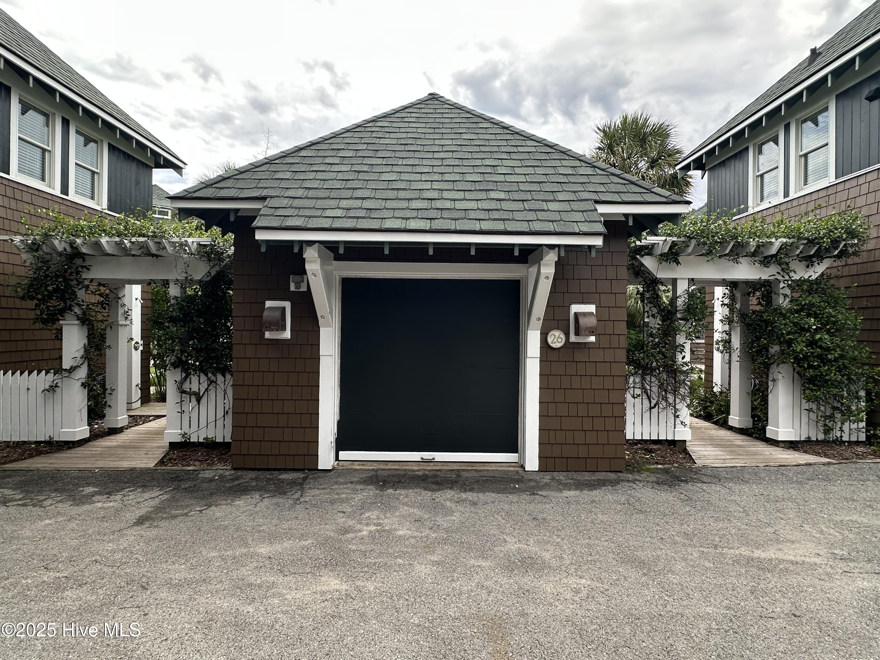 26 Earl Of Craven Court, Week H + Crofter Rights