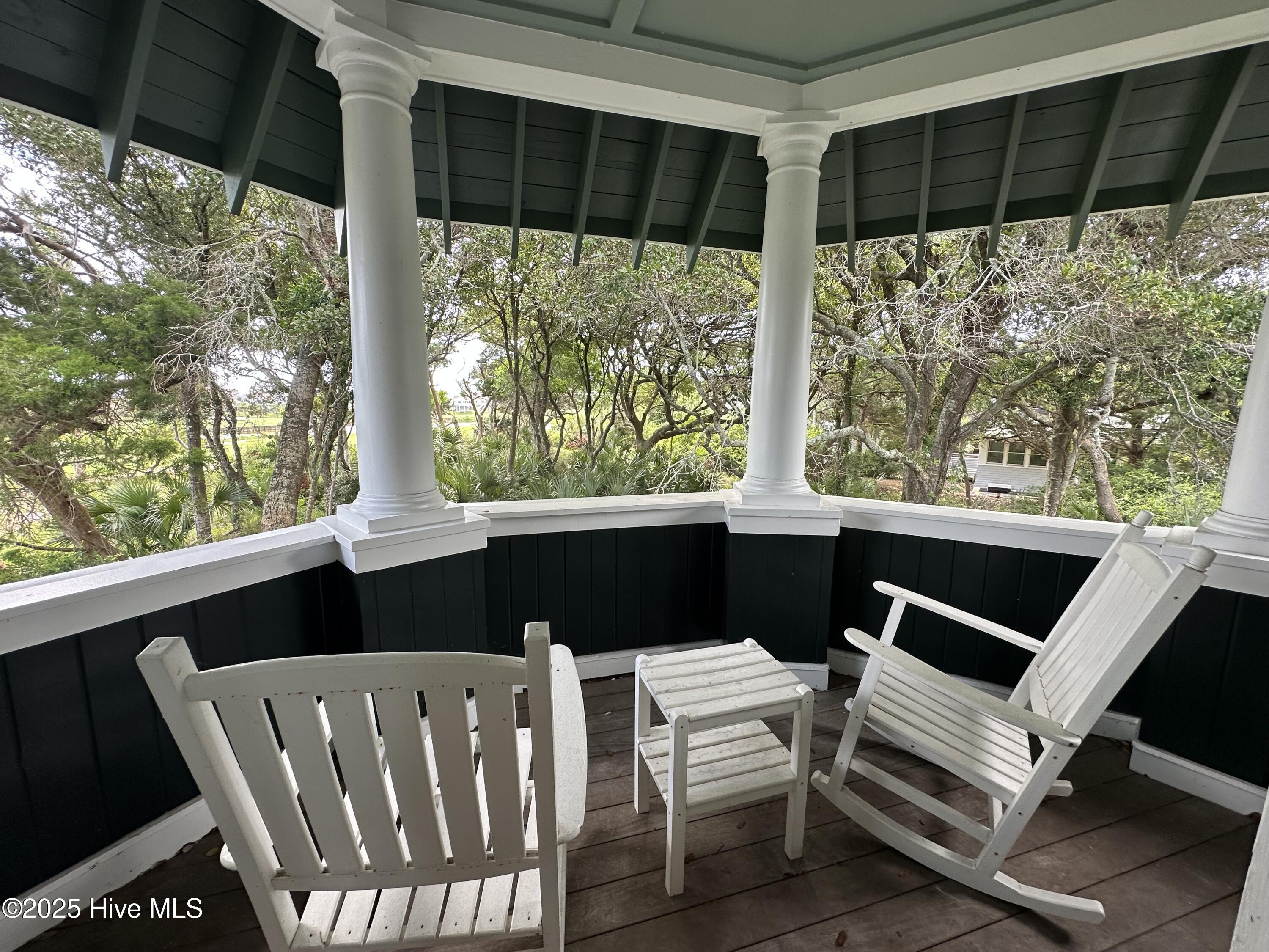 26 Earl Of Craven Court, Week H + Crofter Rights