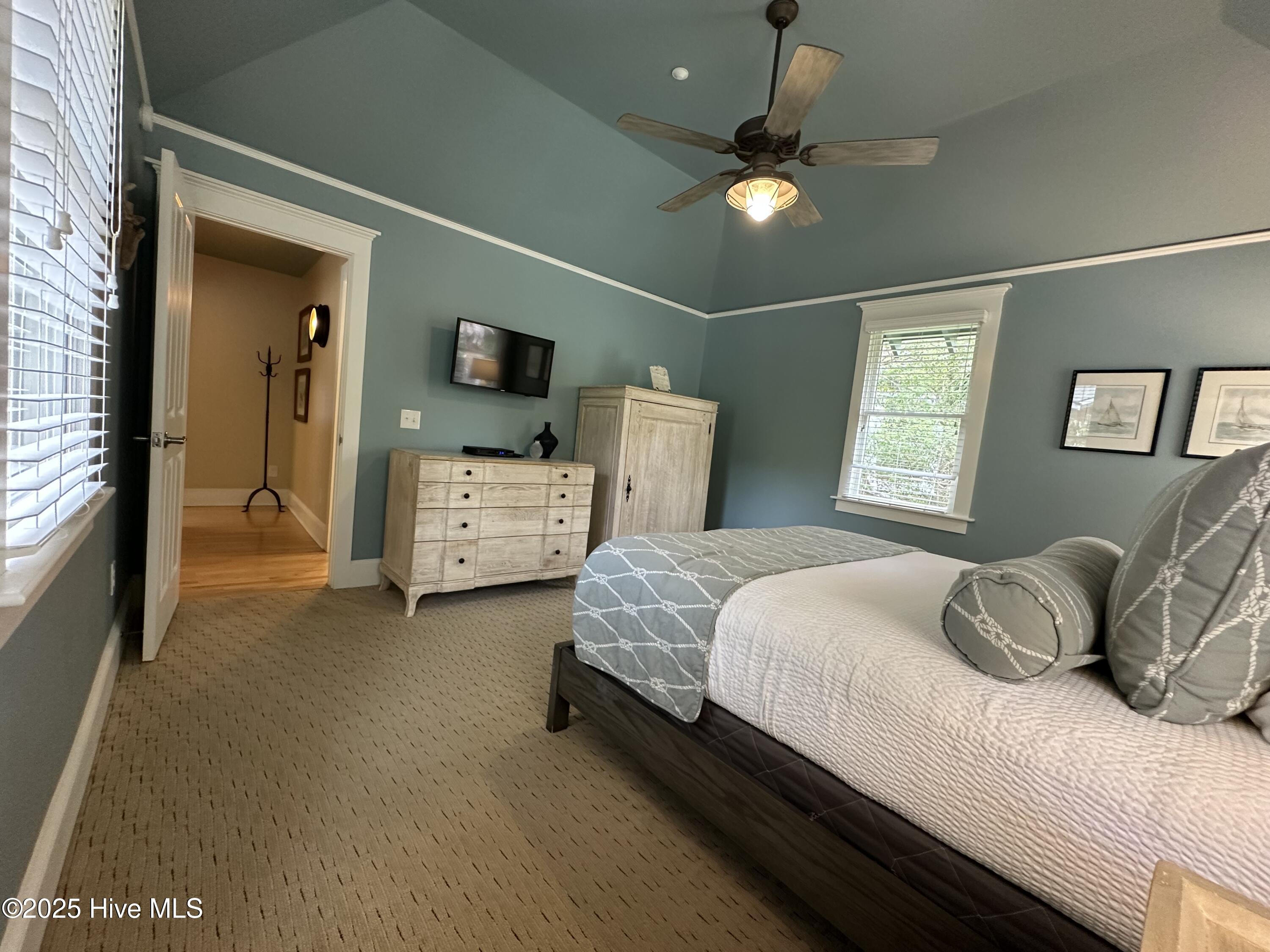 26 Earl Of Craven Court, Week H + Crofter Rights