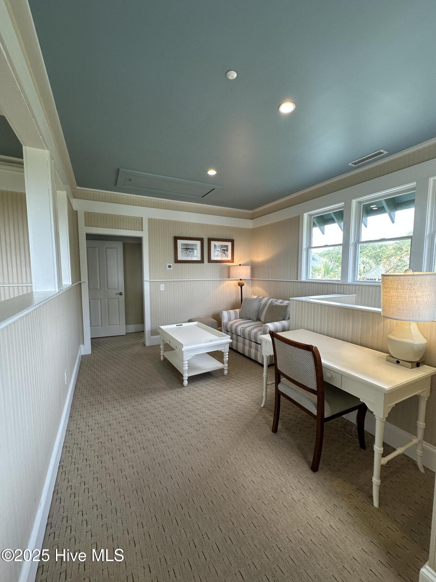 26 Earl Of Craven Court, Week H + Crofter Rights