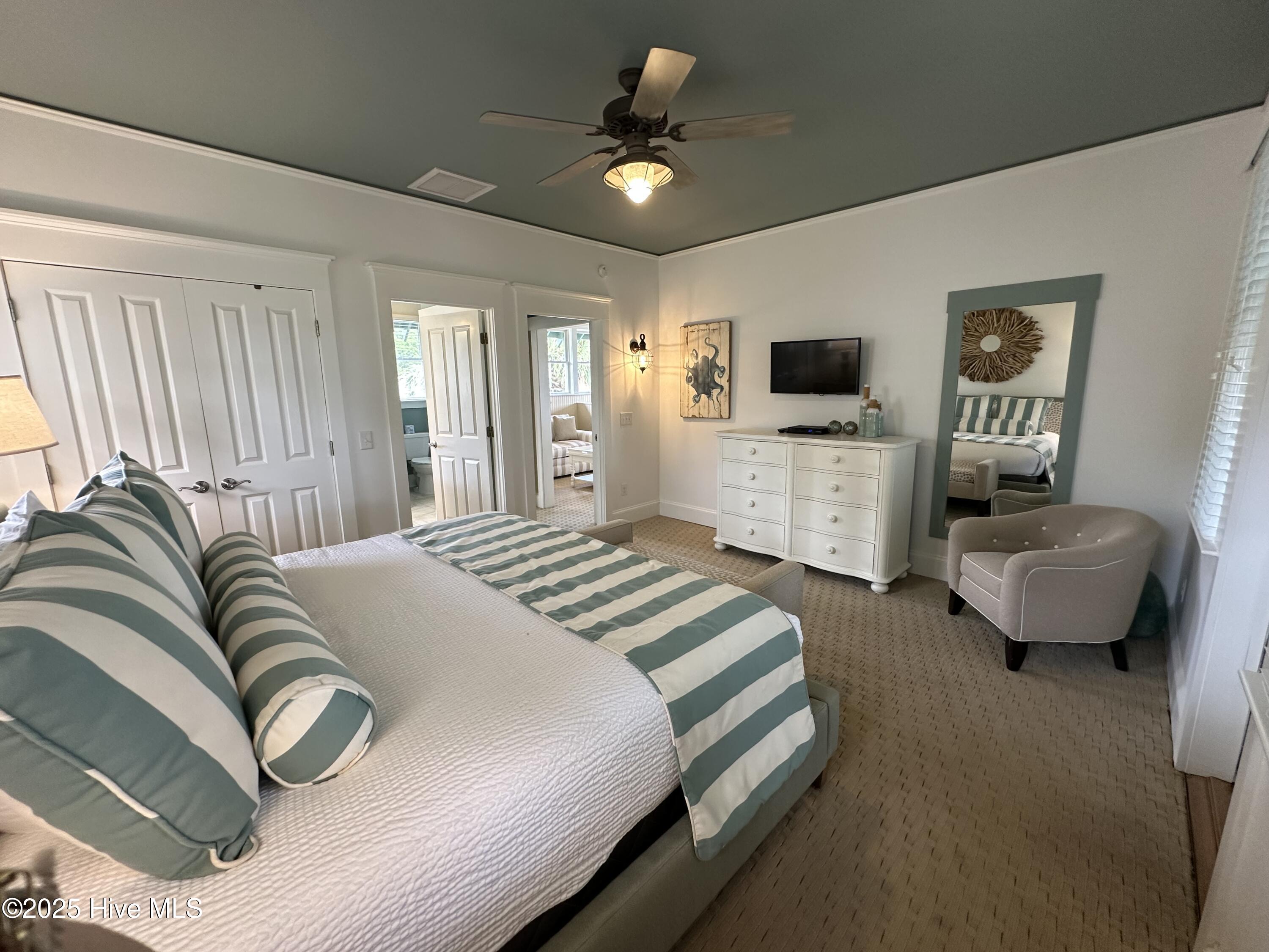 26 Earl Of Craven Court, Week H + Crofter Rights