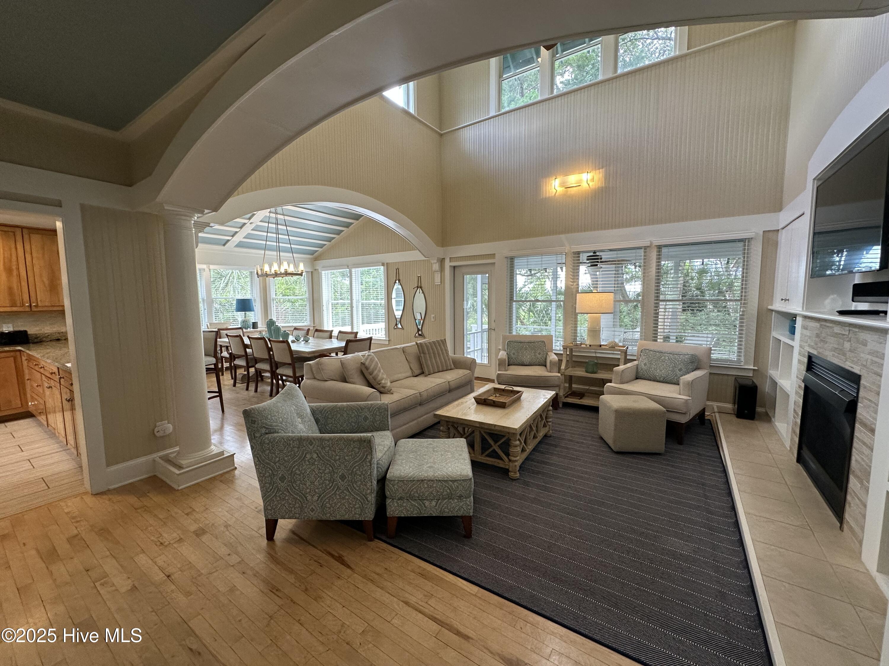 26 Earl Of Craven Court, Week H + Crofter Rights