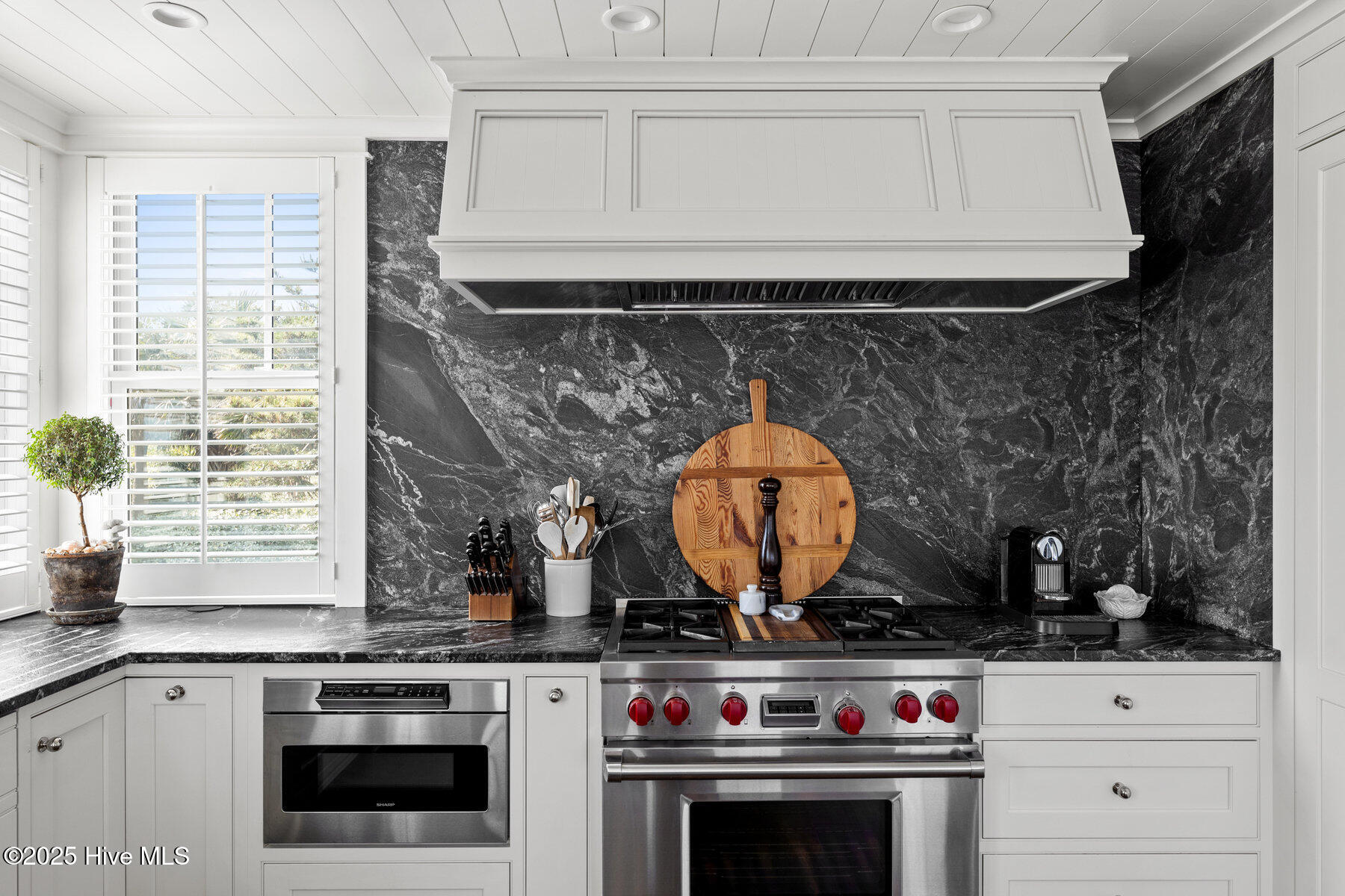 15 Peppervine Trail