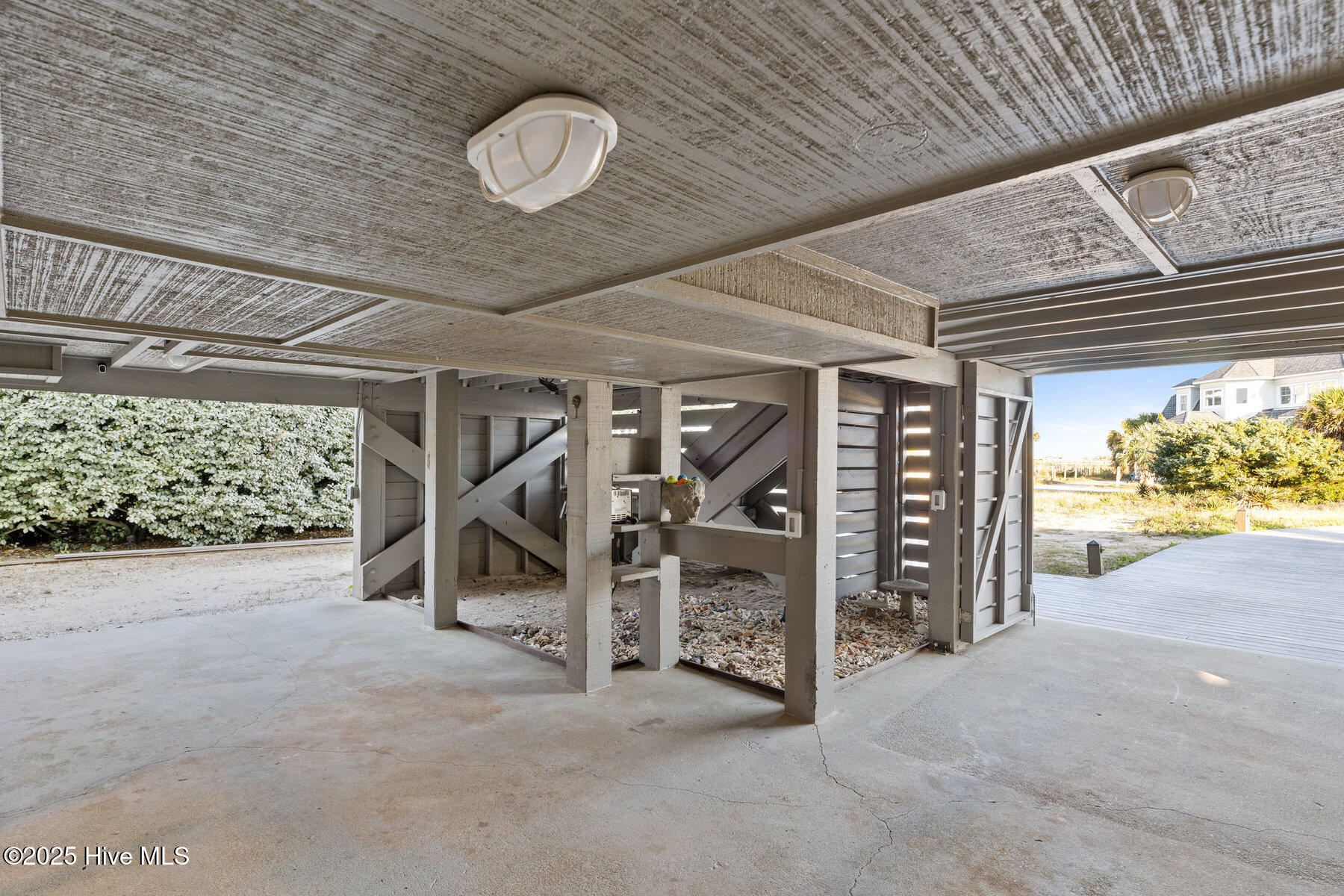 15 Peppervine Trail