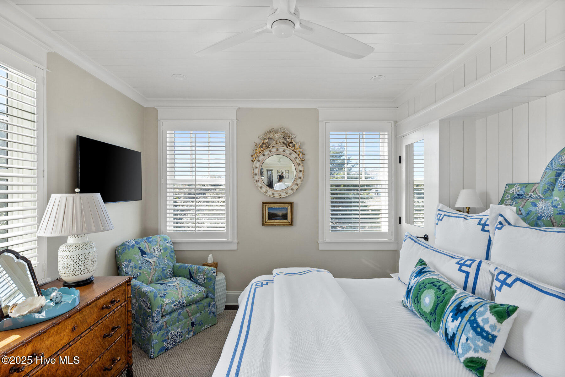 15 Peppervine Trail