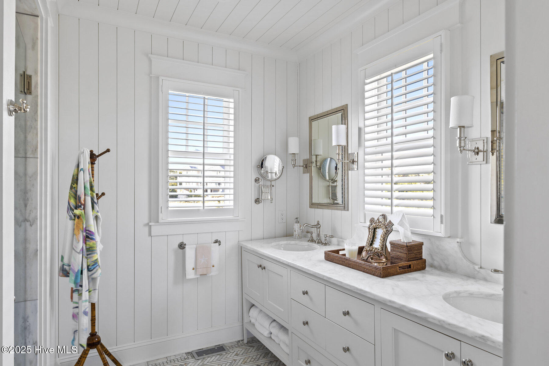 15 Peppervine Trail