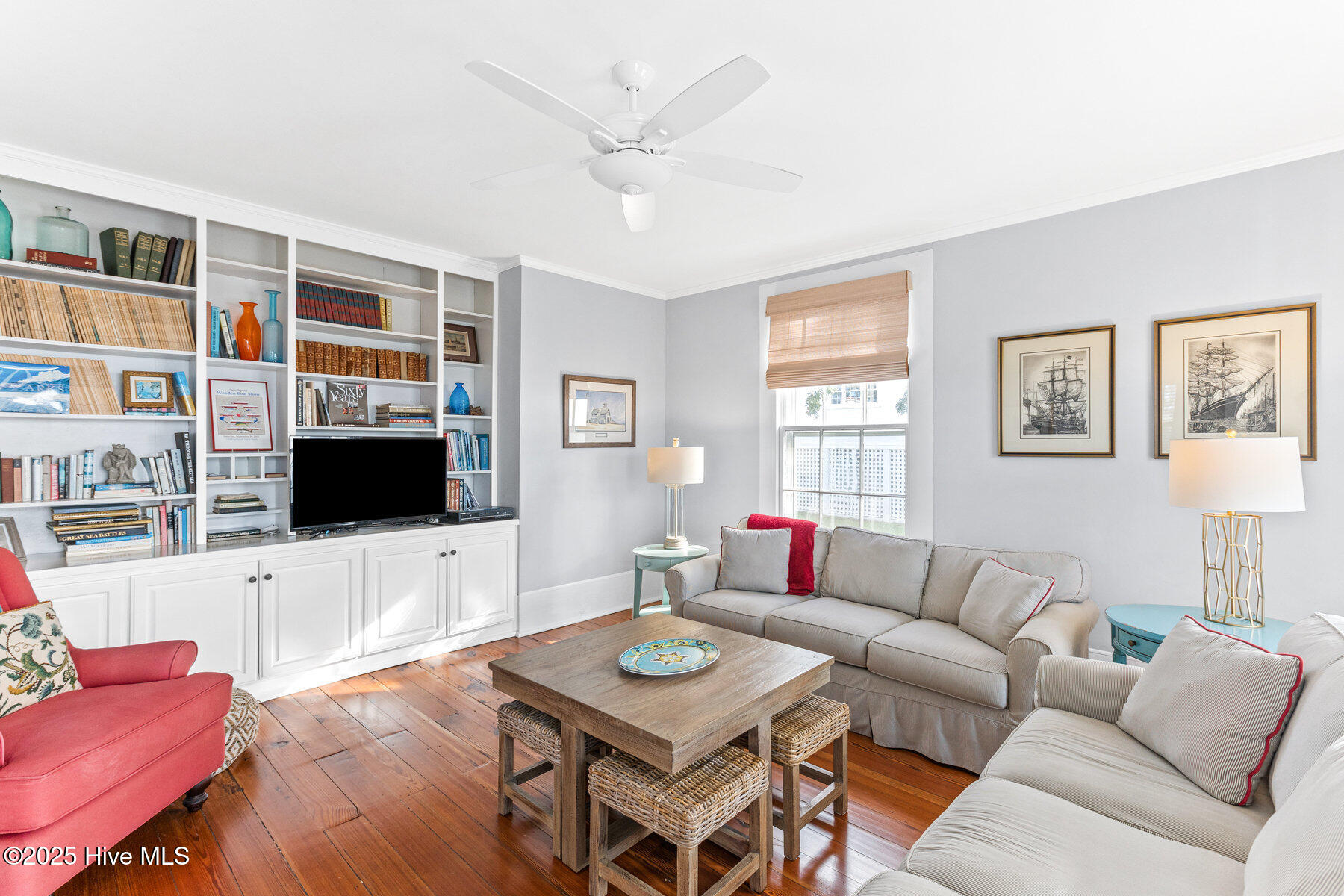 216 W Bay Street