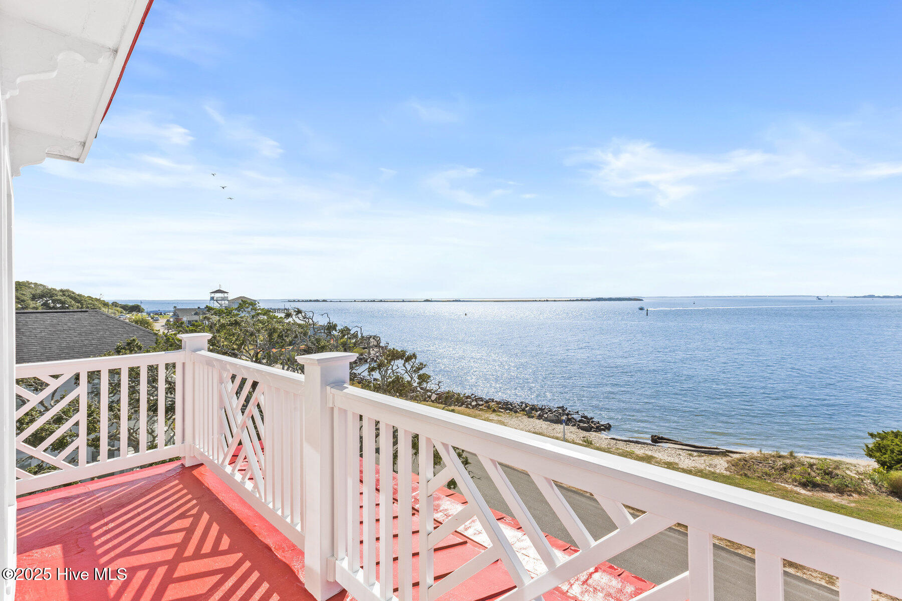 216 W Bay Street