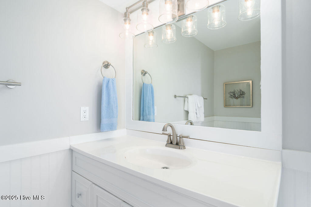 305 S Bald Head Wynd, 54