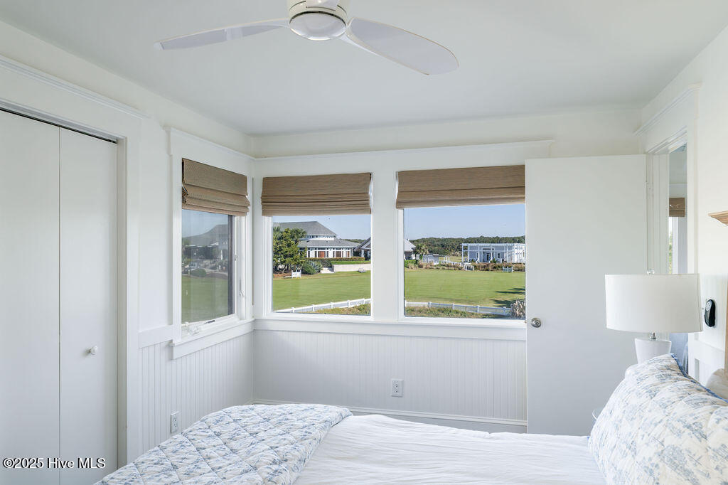 305 S Bald Head Wynd, 54