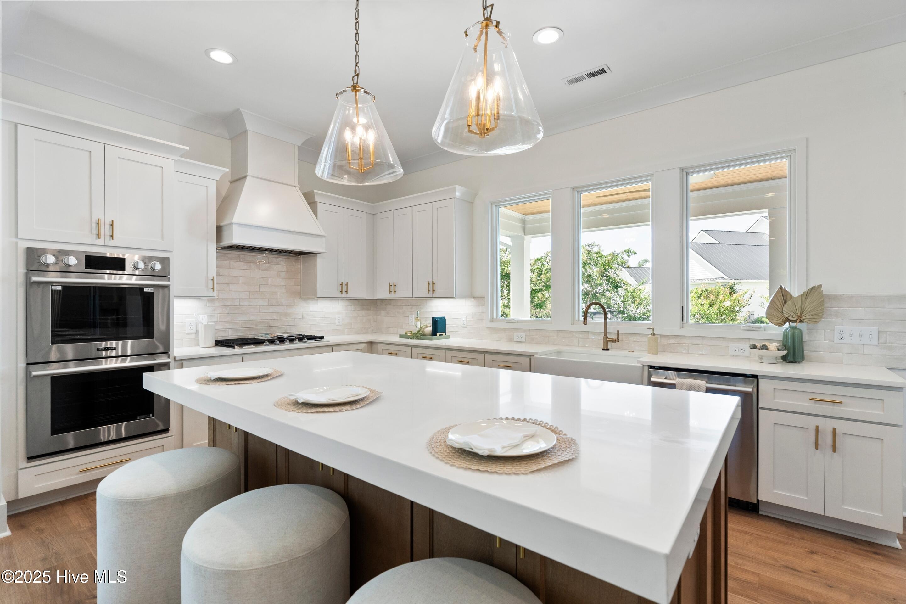5312 Hanahan Drive