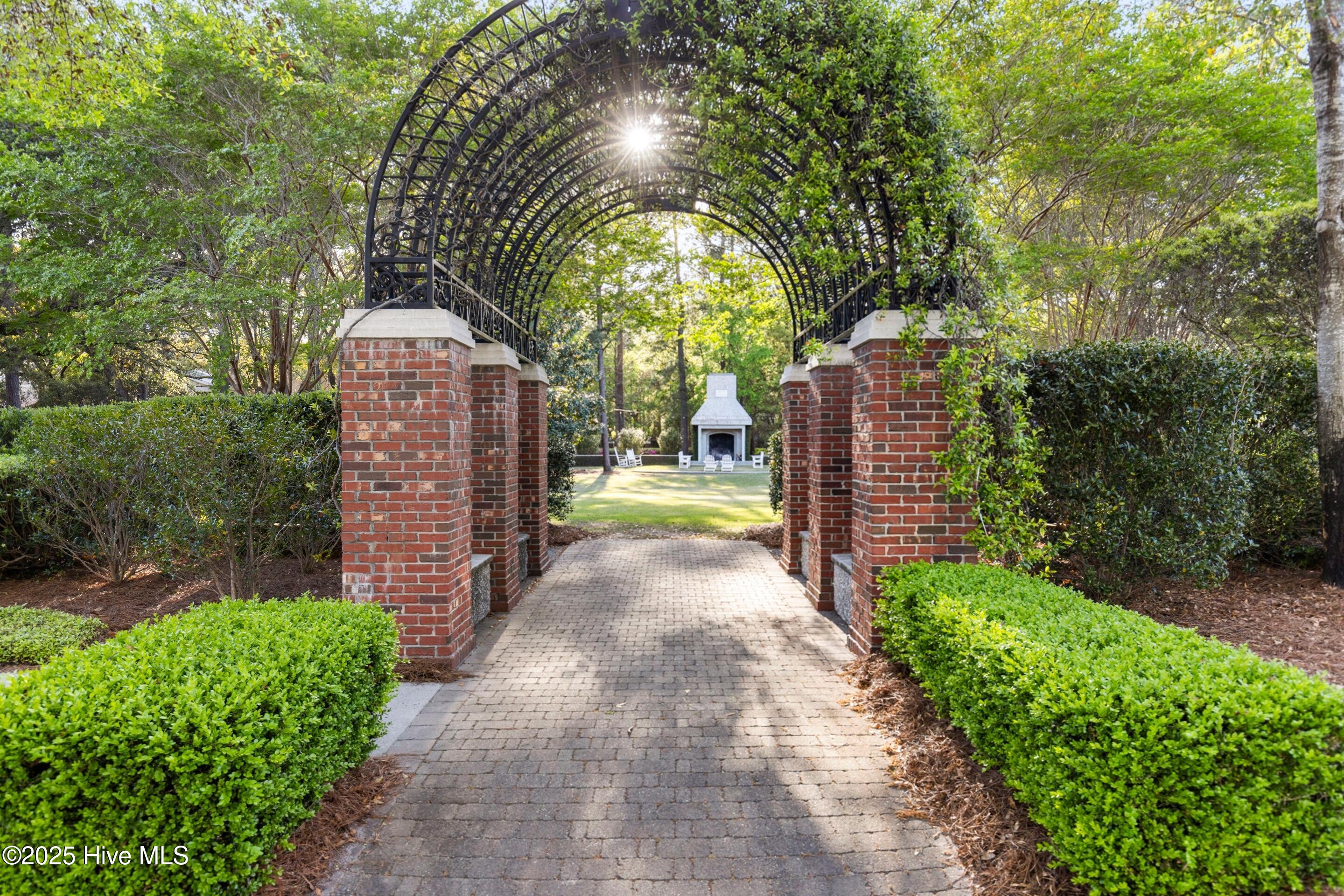 5312 Hanahan Drive