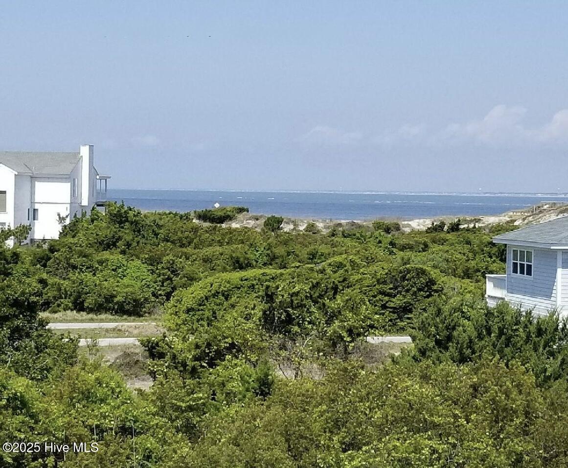 13 Royal Tern Court