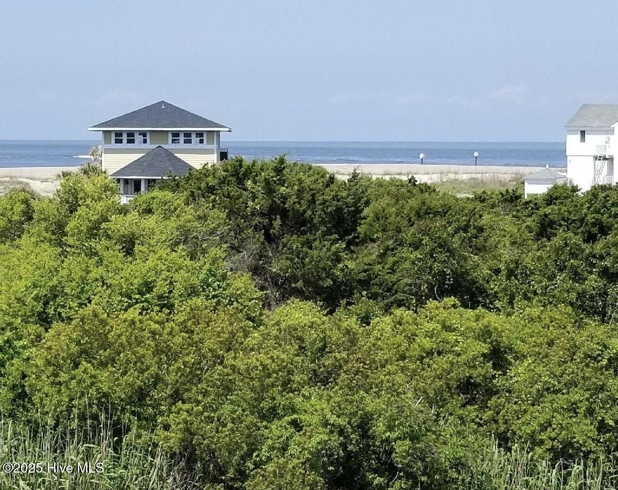 13 Royal Tern Court