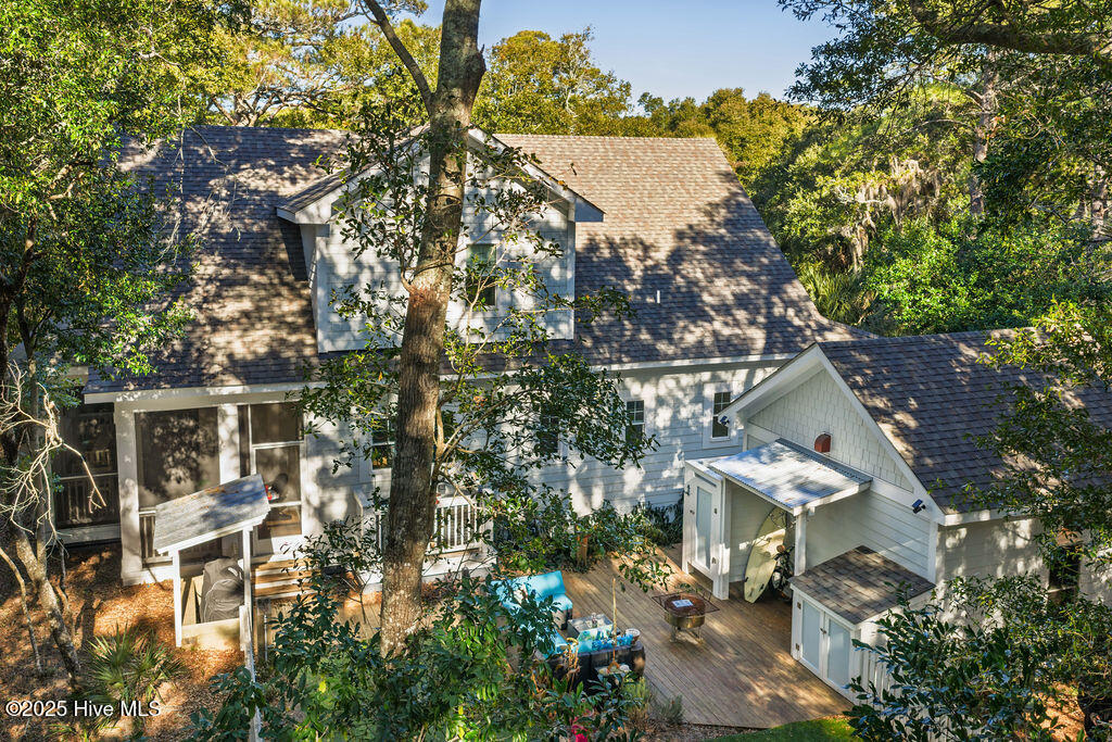 7 Red Bay Court