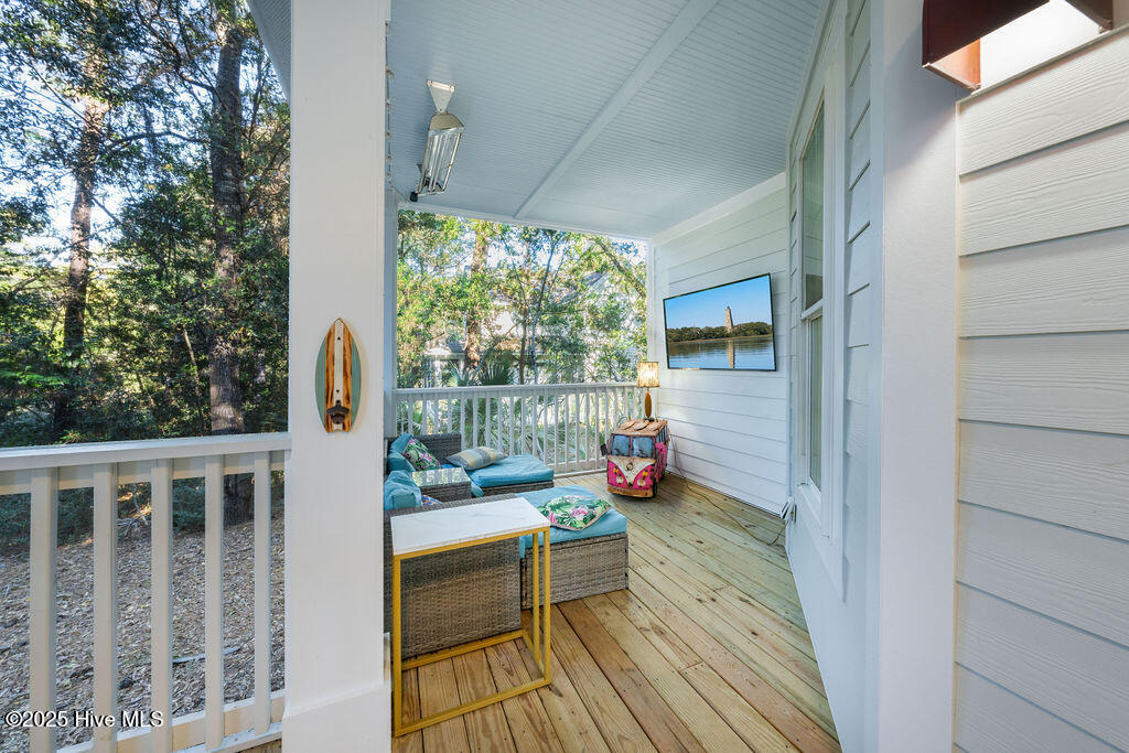 7 Red Bay Court