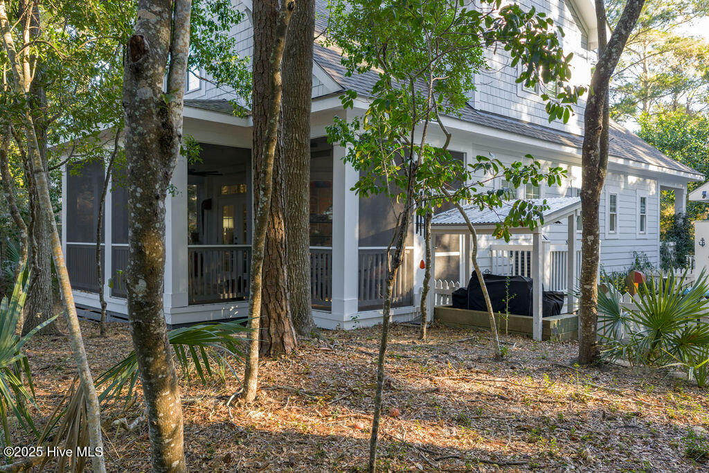 7 Red Bay Court