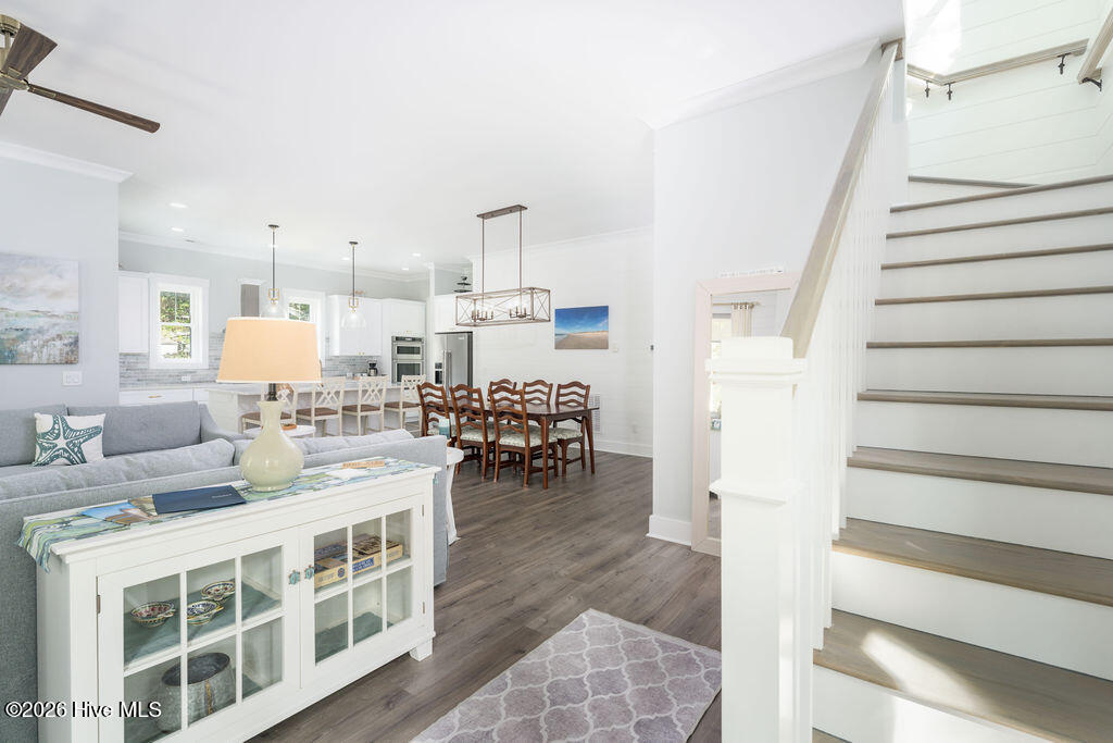 49 Fort Holmes Trail