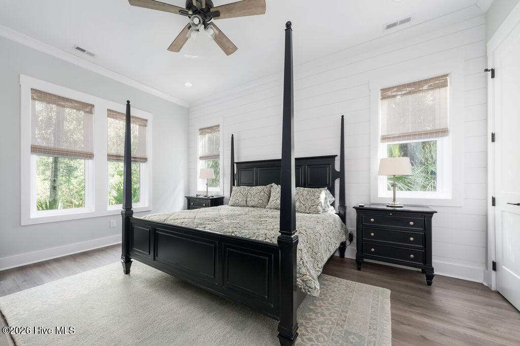 49 Fort Holmes Trail