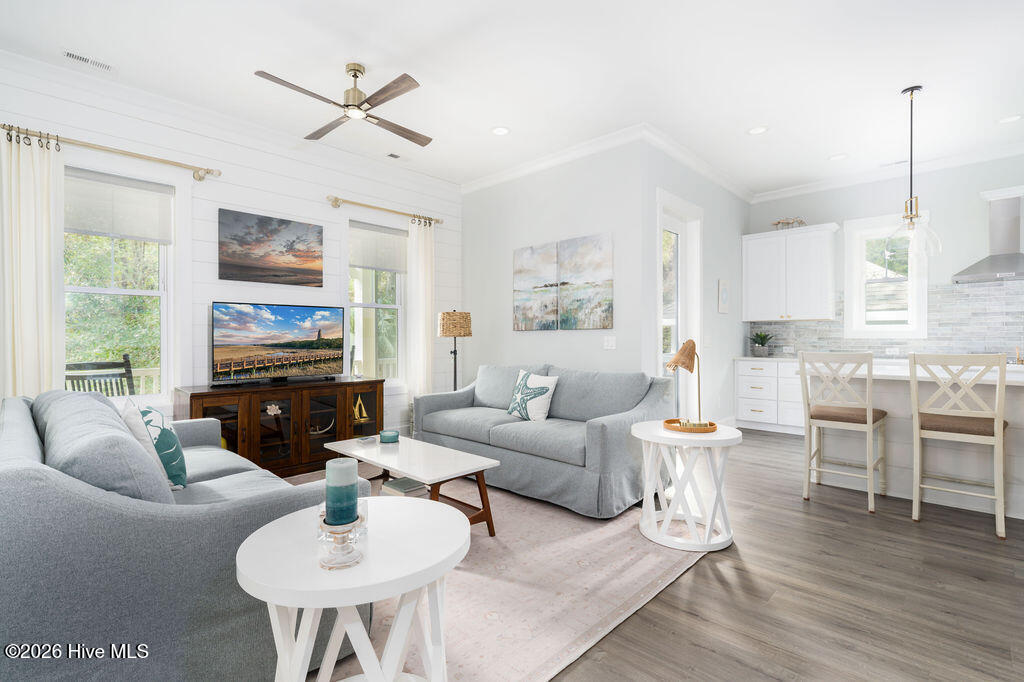 49 Fort Holmes Trail