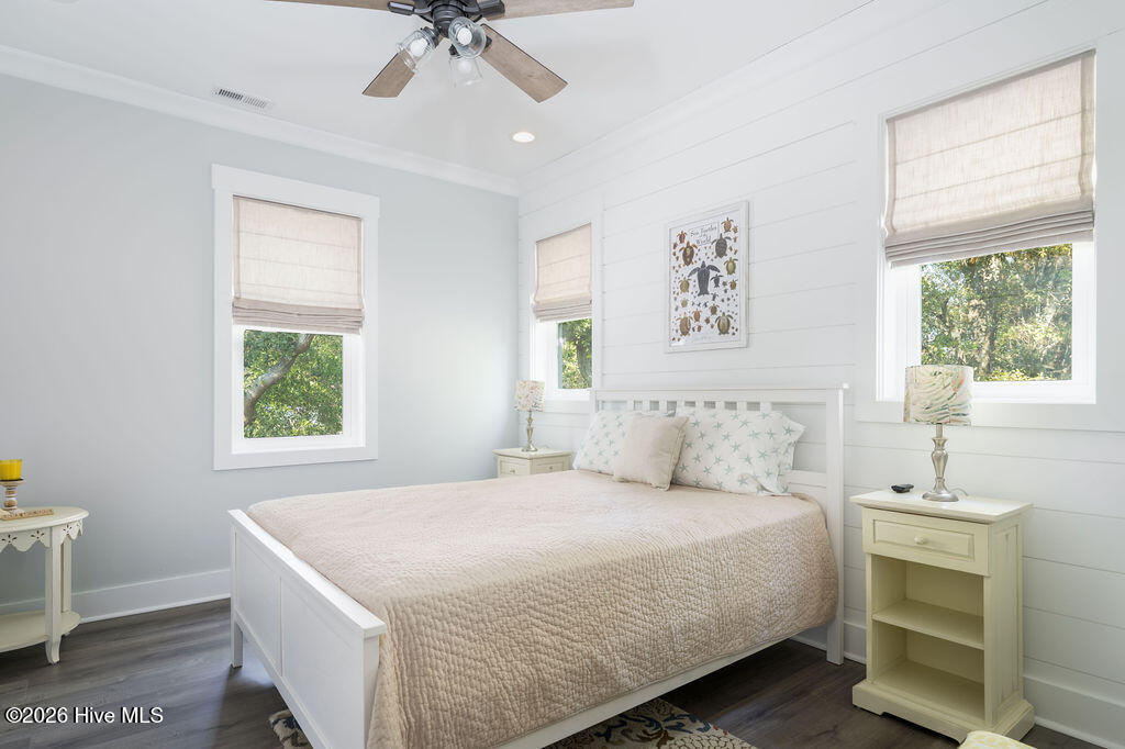 49 Fort Holmes Trail