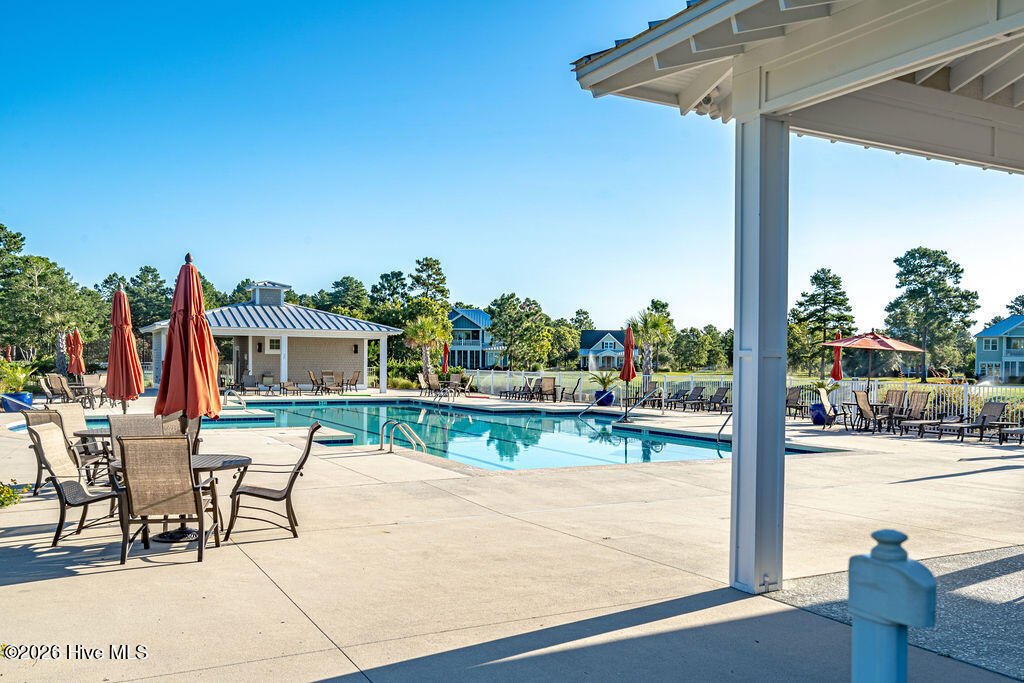 9143 Fallen Pear Lane NE