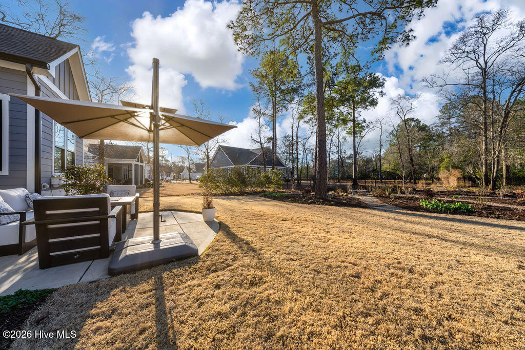 9143 Fallen Pear Lane NE