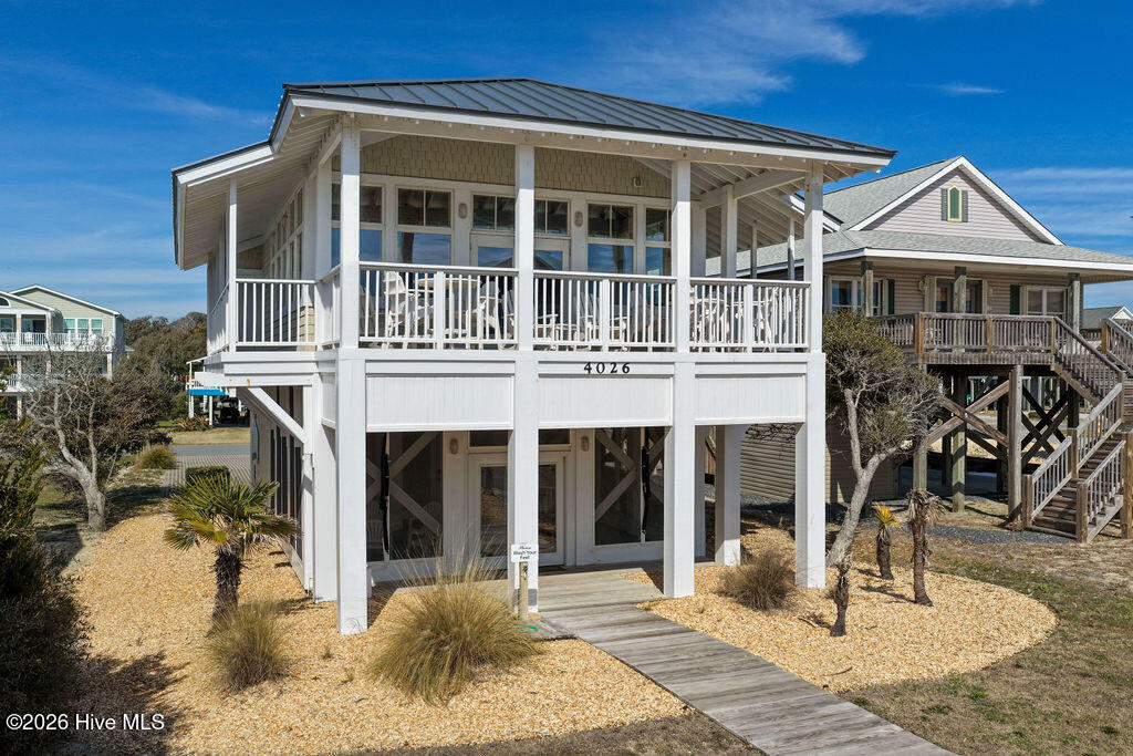 9143 Fallen Pear Lane NE