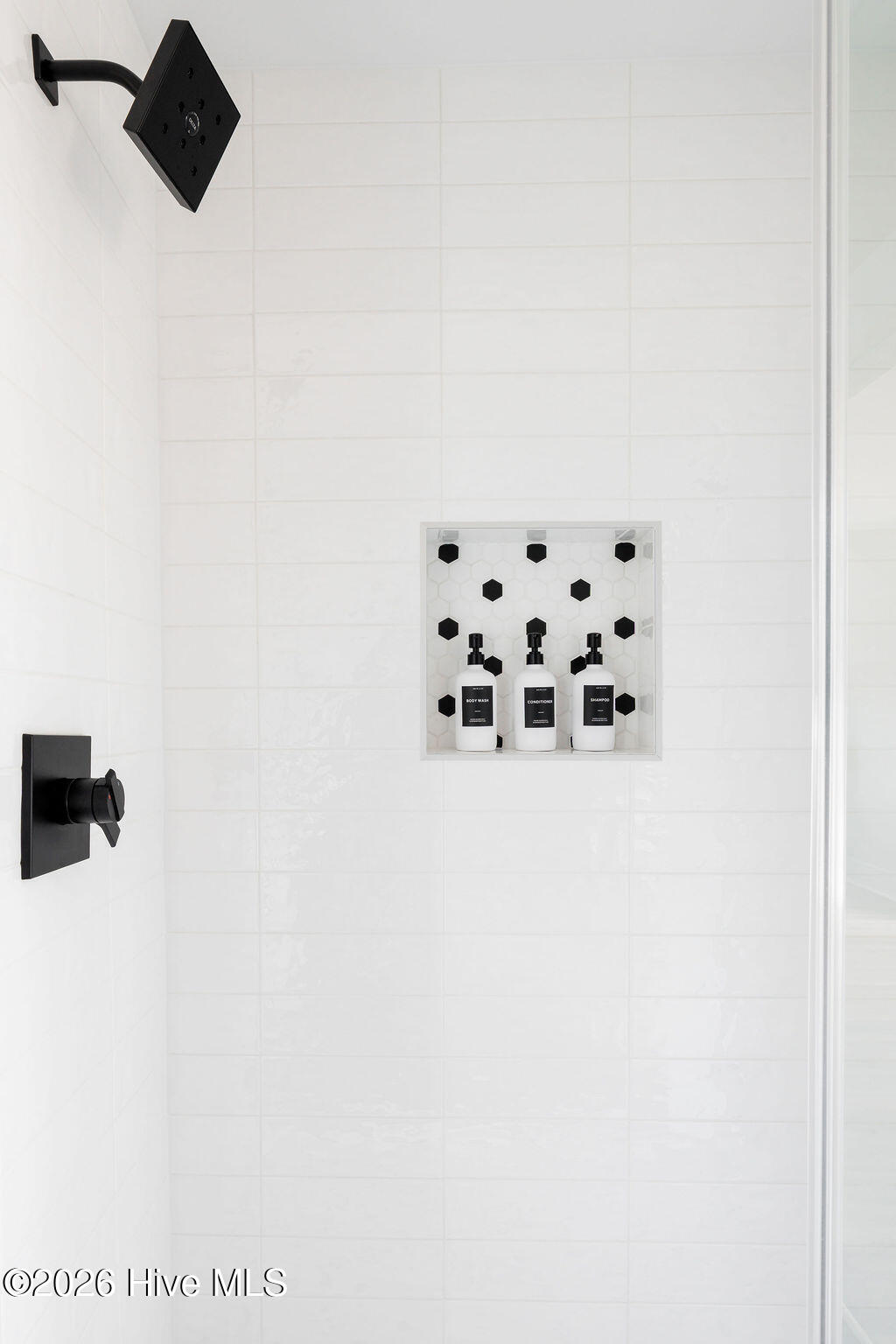 9143 Fallen Pear Lane NE