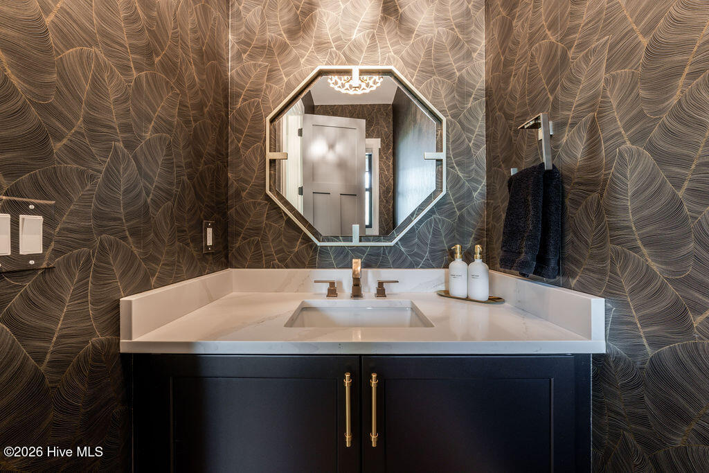 9143 Fallen Pear Lane NE