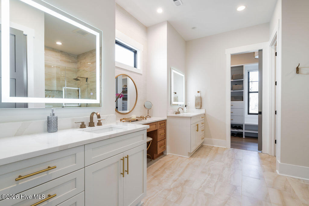 9143 Fallen Pear Lane NE