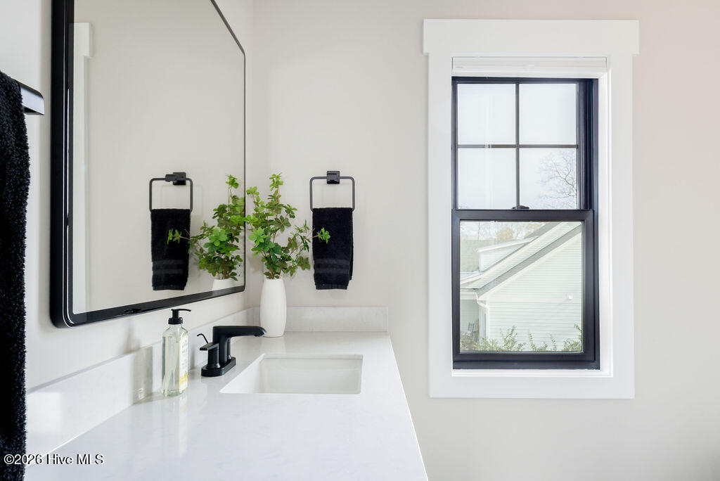 9143 Fallen Pear Lane NE