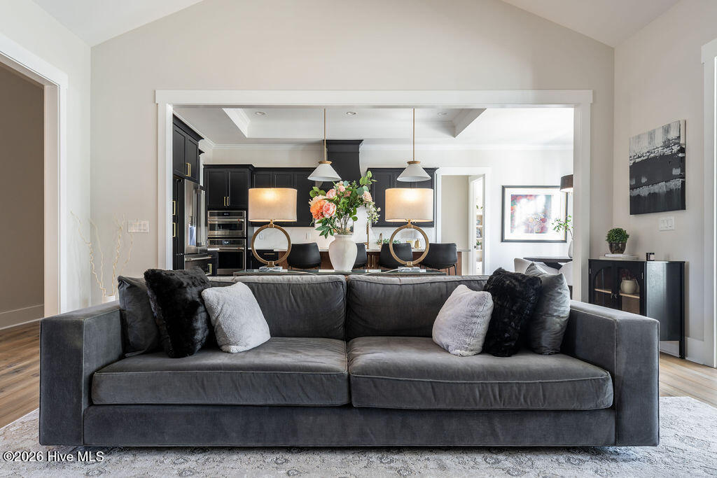 9143 Fallen Pear Lane NE