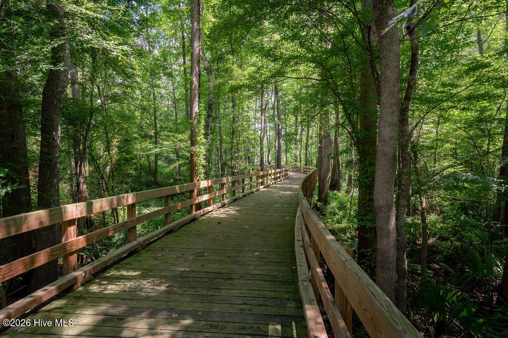 9143 Fallen Pear Lane NE