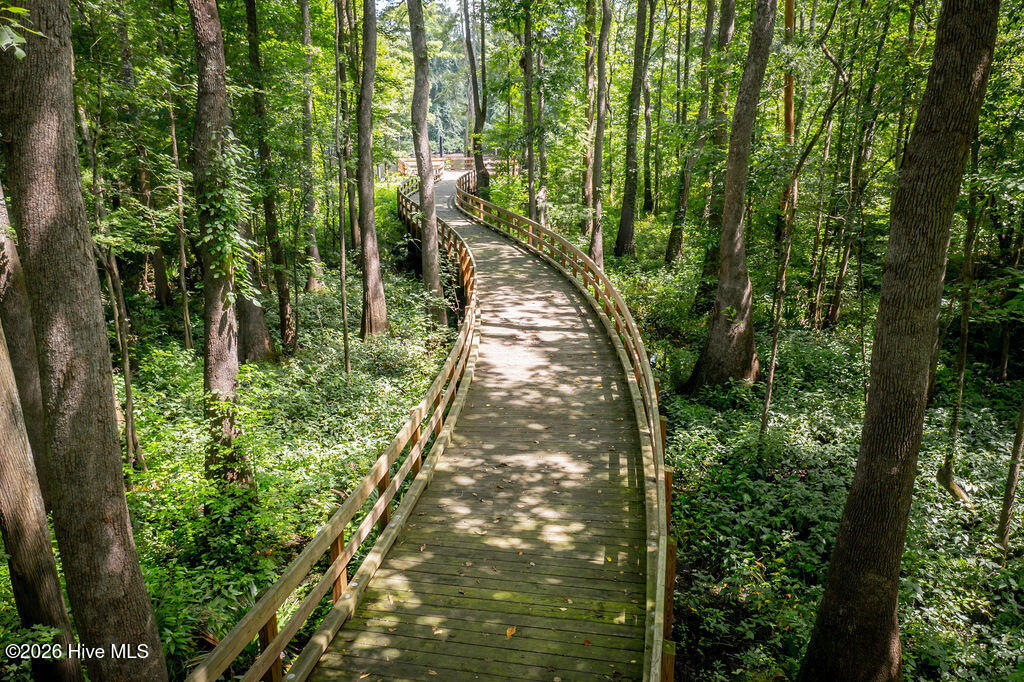 9143 Fallen Pear Lane NE