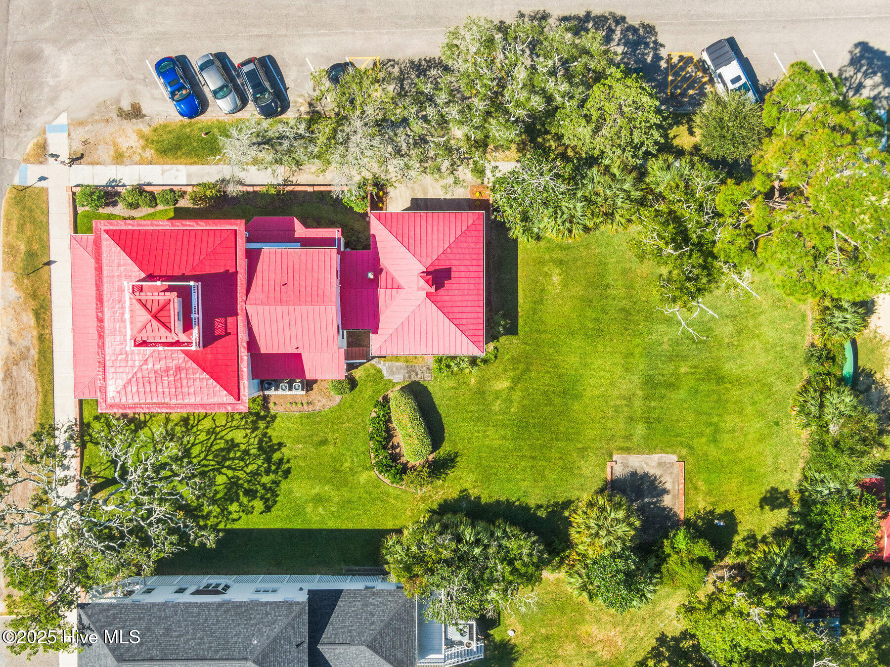 216 W Bay Street